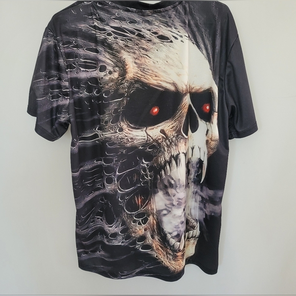 Y2K Skull Shirt Size XL - Picture 3 of 3